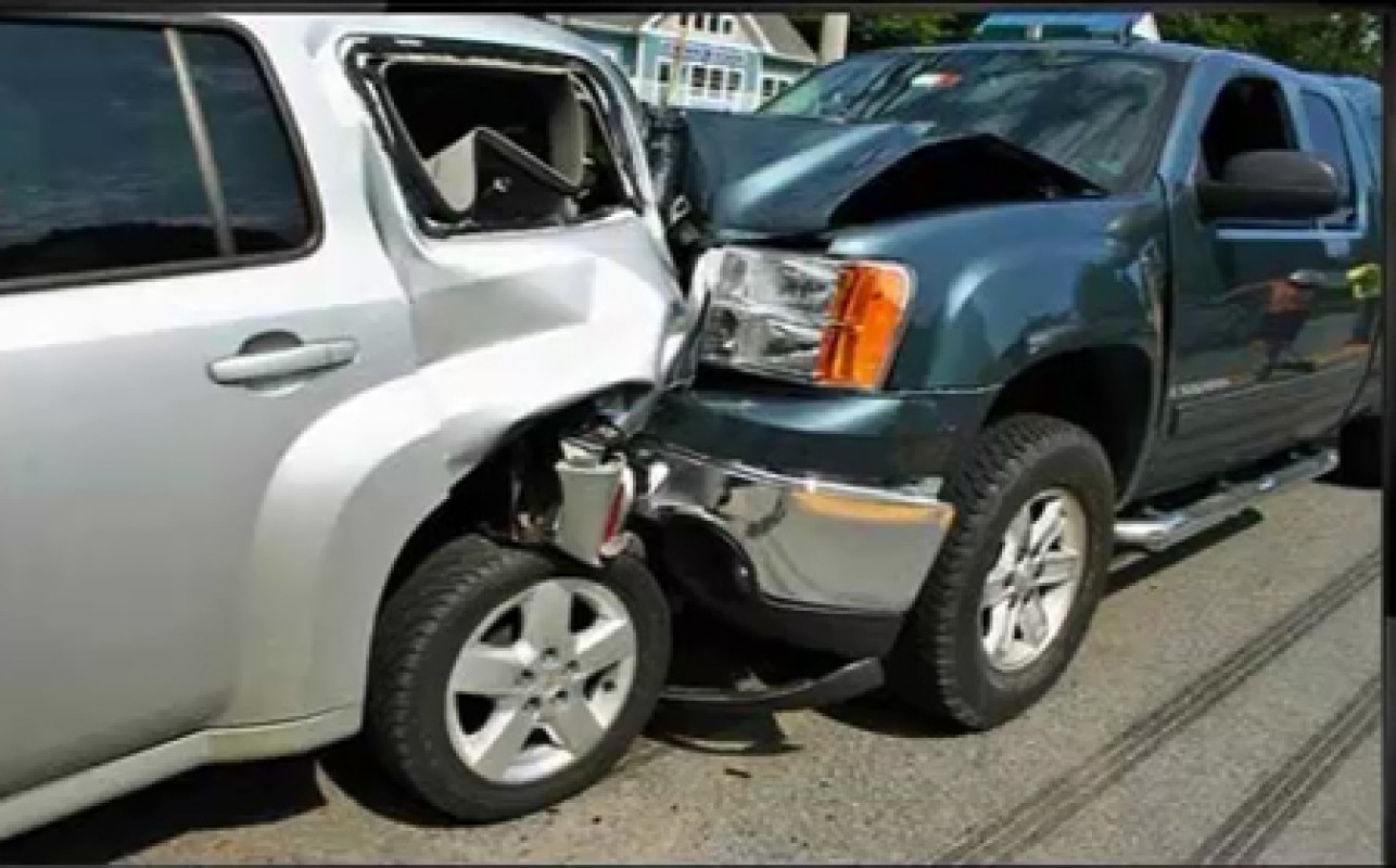 آیا میدانید مجازات رانندگانی که در کمک به مصدومین تصادف ، کوتاهی می کنند چیست ؟